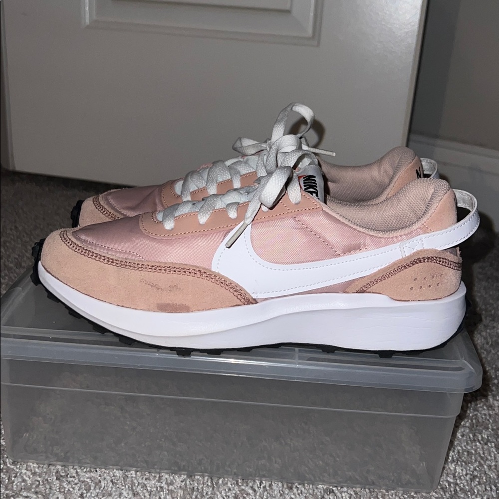 Nike Waffle Debut Women's Shoes (color: blush)